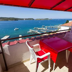 villa-suzana-rab-island.primorje-gorskikotar.com/